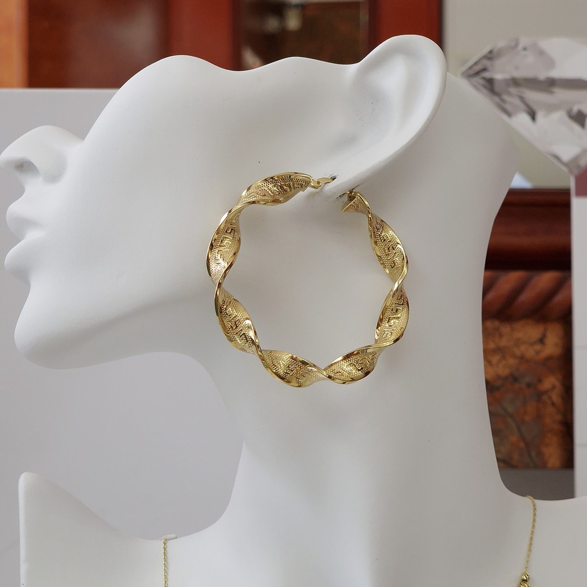 Gouden Wokkel Oorringen 55 mm 8 mm 14 karaats met Griekse tekens 4 Gouden Wokkel Oorringen 55 mm 8 mm 14 karaats met Griekse tekens - Afbeelding 2