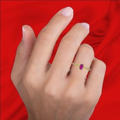 Alternative view of Gouden Damesring Robijn 14 karaats